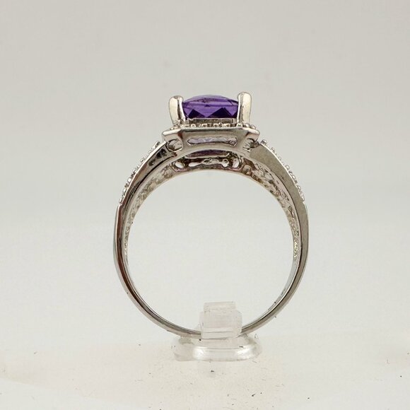 Beautiful Emerald Cut 2.25 Carat Amethyst Ring - Sterling w Diamond Accent Size - Picture 5 of 16
